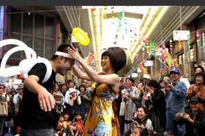 2014y06m14d_021021013