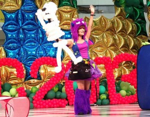 2014y06m19d_152451745