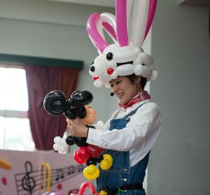 2014y06m19d_152513069