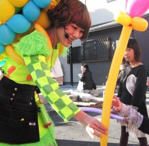 2014y06m19d_152629536