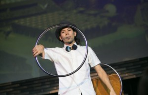 2016y06m10d_095915198