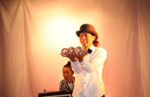 2016y06m10d_095925758