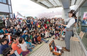 2016y06m10d_100019654